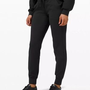 Ready to Rulu- Black Lululemon Jogger. Size 4